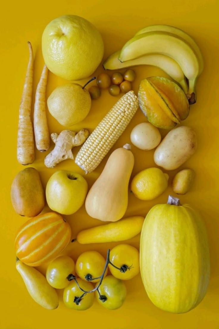 Country Harvest: Organic Veggie & Fruit Sampler